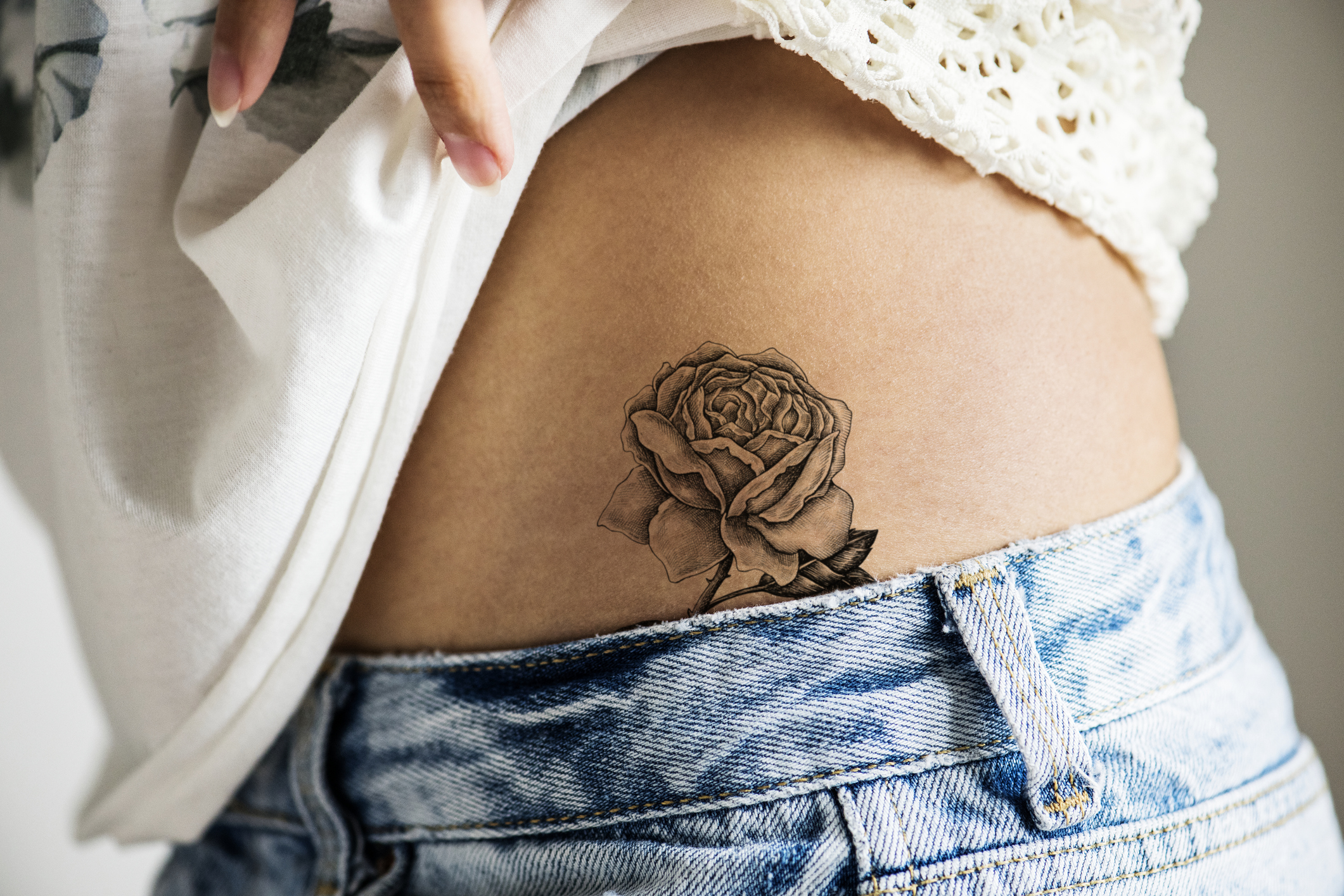 What To Expect With Laser Tattoo Removal at Este Clinics: Before, During &  After - Este